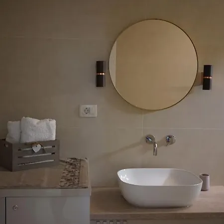 Apartamento 1 *